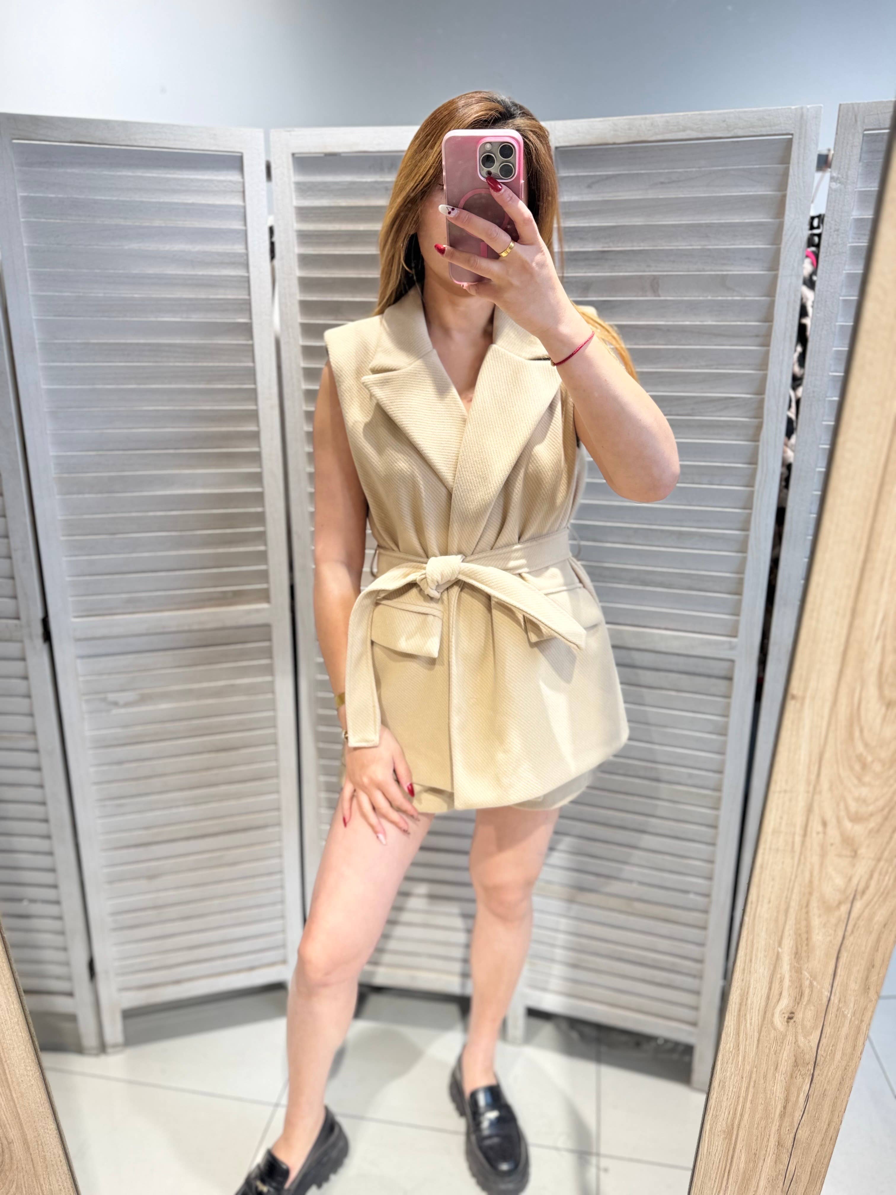 VICTORIA&ISAAC - Wholesale Shorts - Women's - Elegant Women's Shorts - 1336beige3