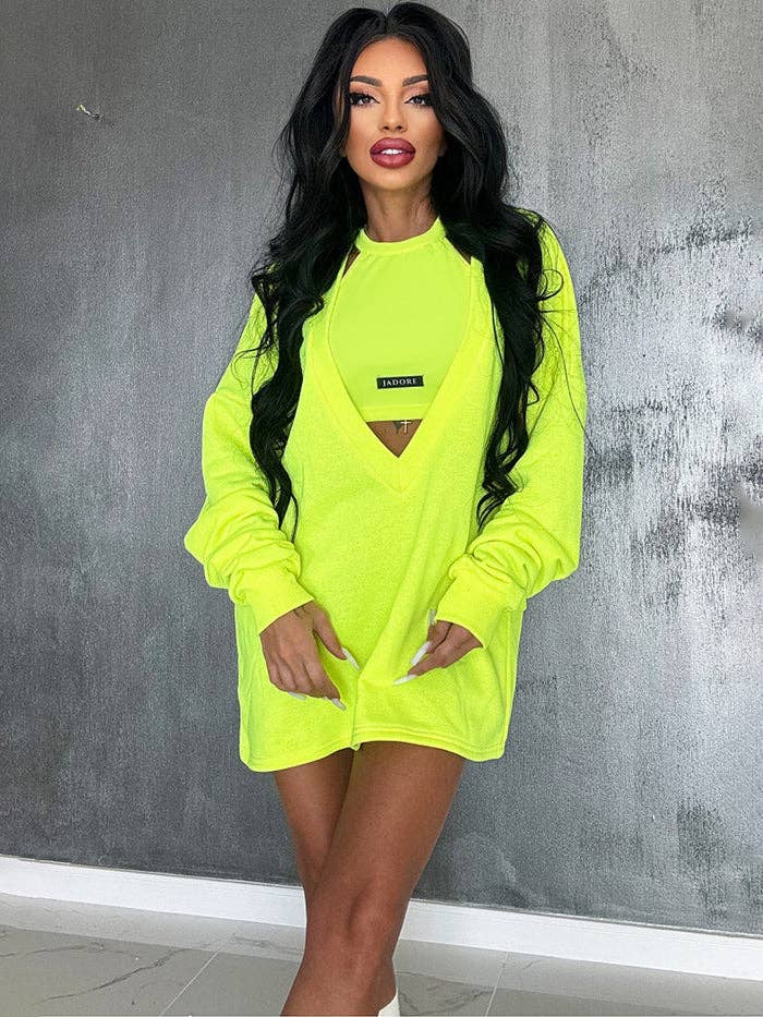 KAKI Completo due pezzi: mini abito e top smanicato a girocollo in tinta unita, vestibilità ampia in vendita all'ingrosso su Faire3