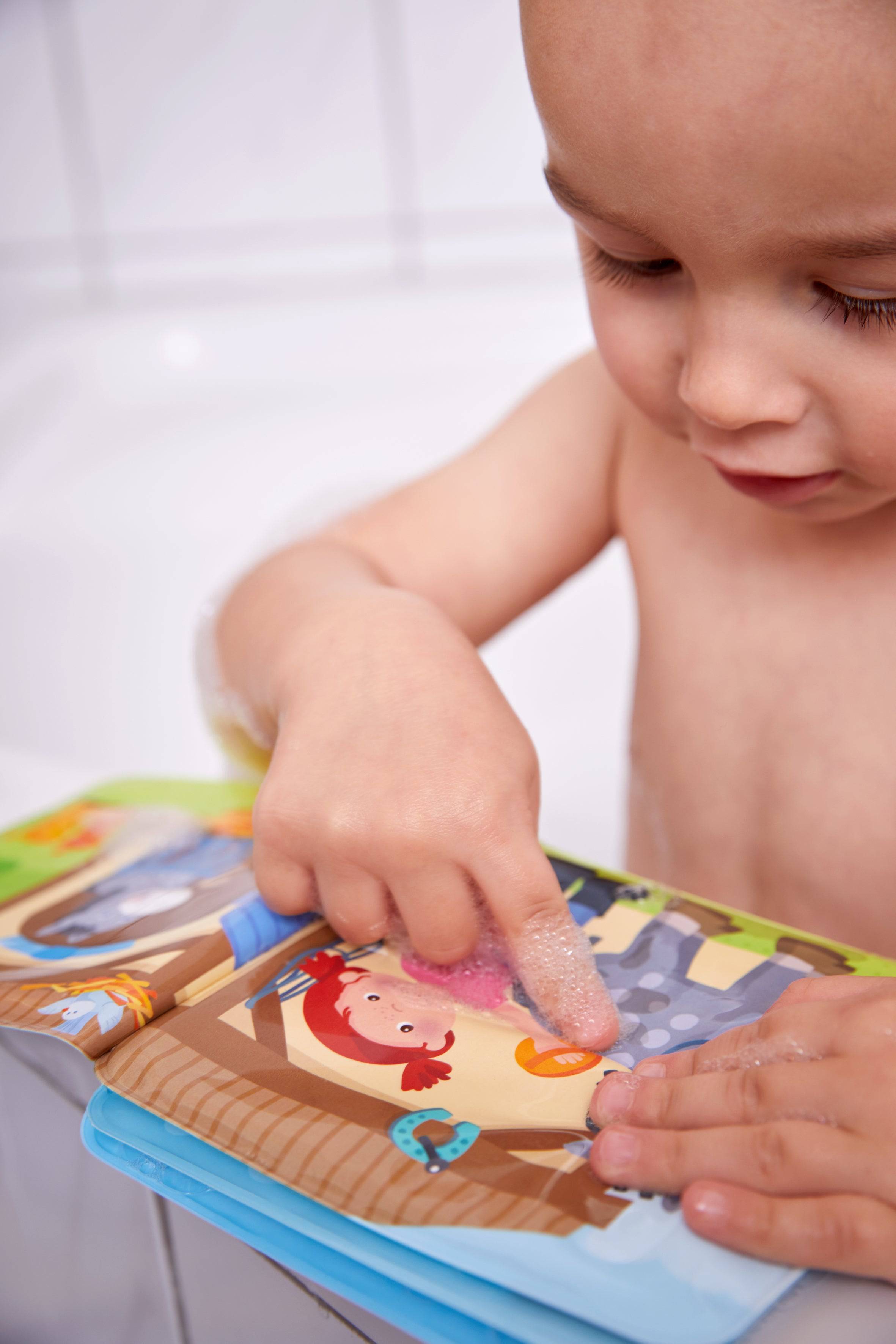 HABA USA - Wholesale Bath Toy - Baby - Farm Animal Magic Color Changing Wash Away Bath Book5