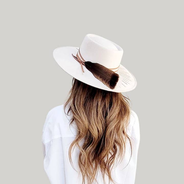 Taini Teleskop Kronenhut für den Großhandel von PETRA SAVAGE