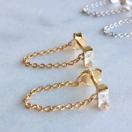 Revelari - Wholesale Dangle Earrings - Minimalist Gold Chain Bar Stud Earrings3