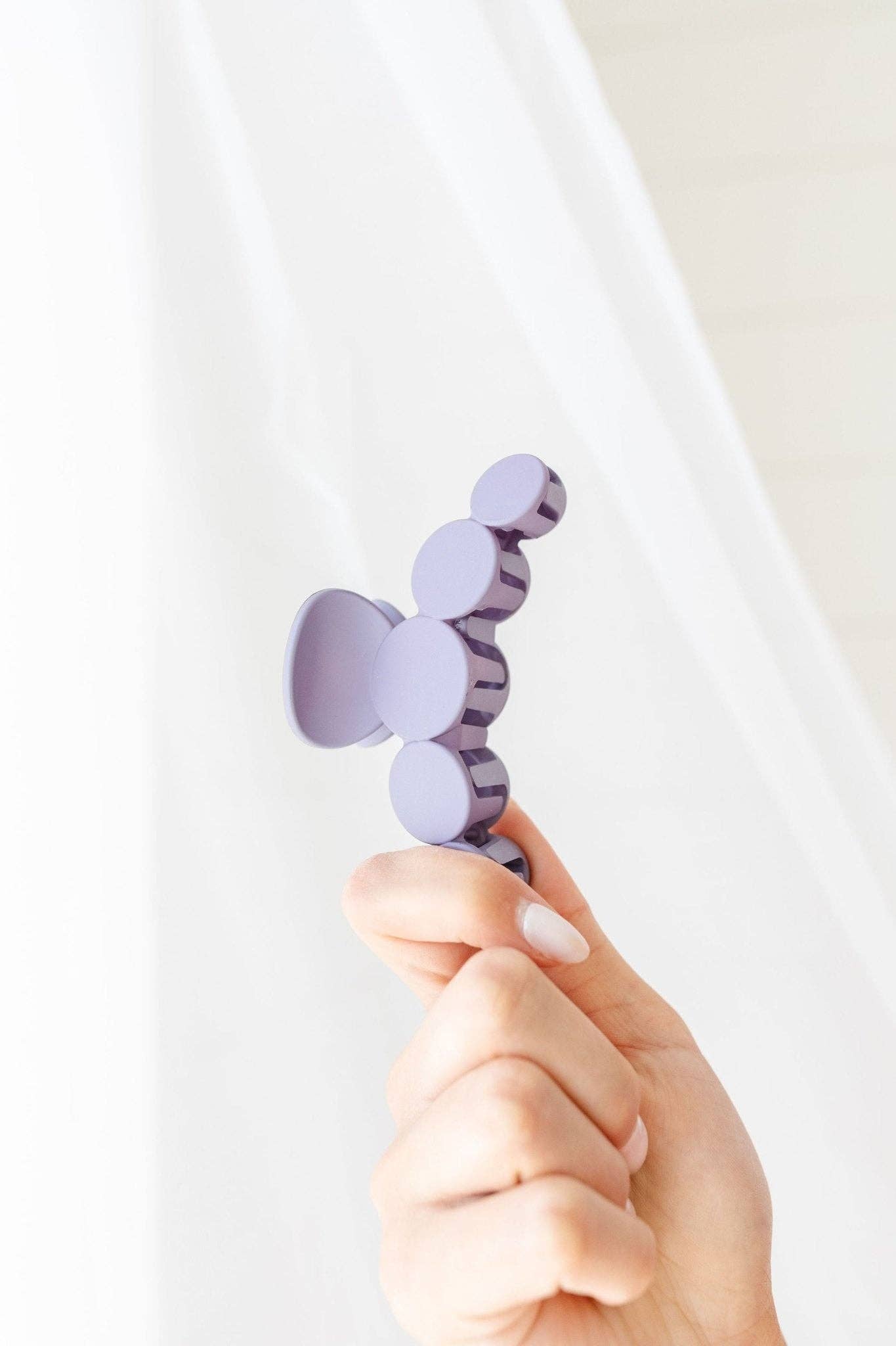 Shop Andi - Wholesale Hair Clip - Women's - Circles Claw Clip9