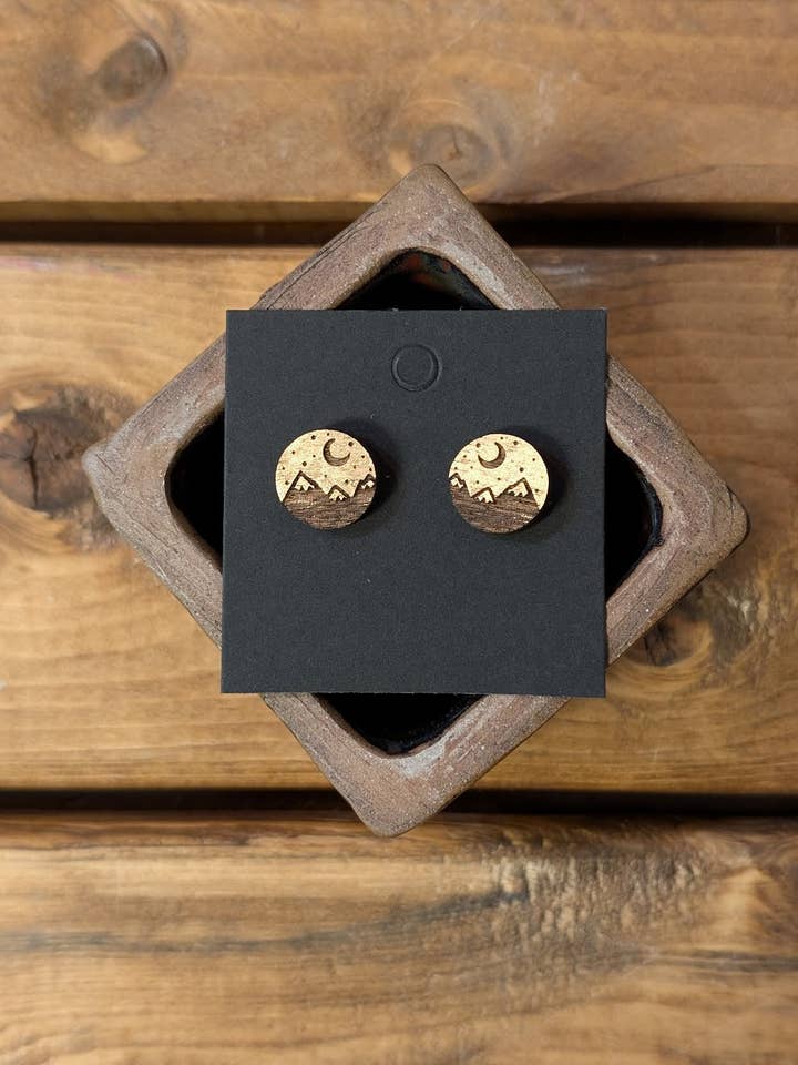 Pendientes de Montaña Hechos a Mano de Madera Recuperada/Oro - Hechos en Canadá para venta al por mayor de Foxwood Gifts Canada