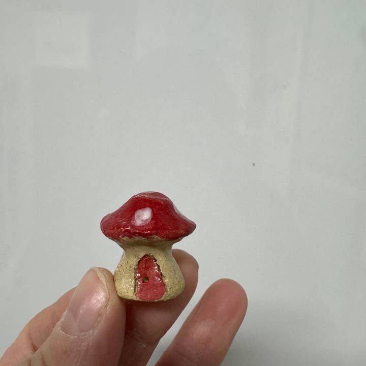 Rondelle Designs - Wholesale Decorative figurine - Ceramics - Mini Mushrooms – Handmade Whimsical Decor