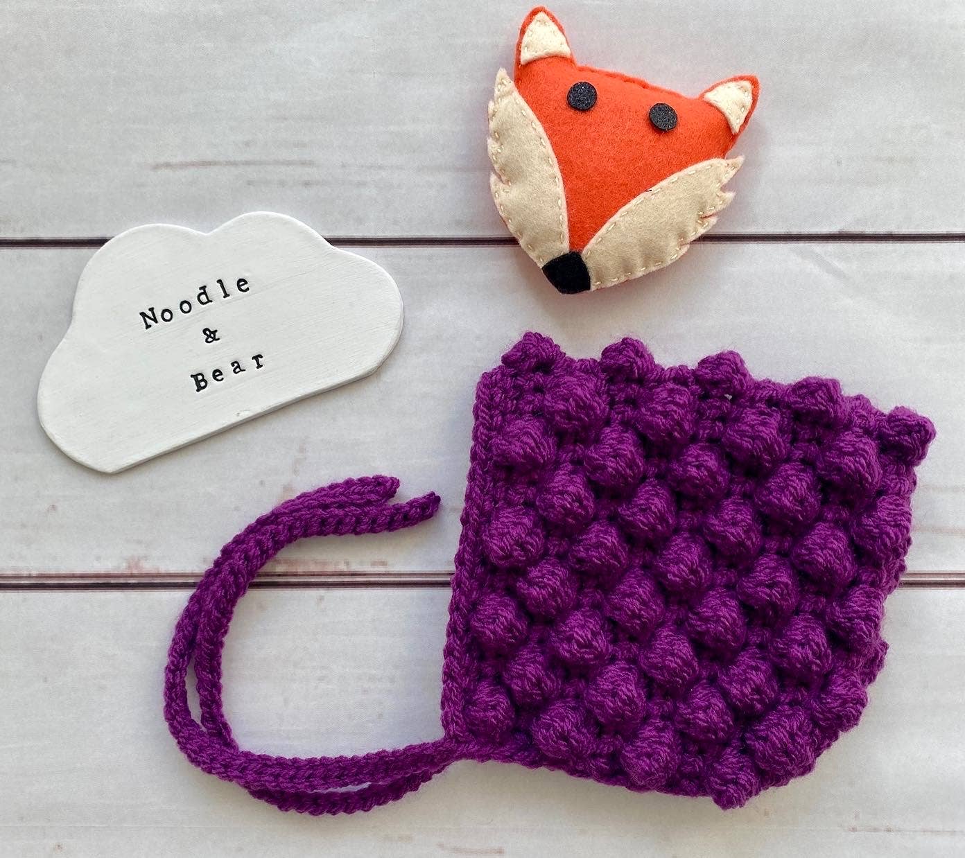 Noodle & Bear – wholesale Bonnet – baby – Bobble Pixie Bonnet1