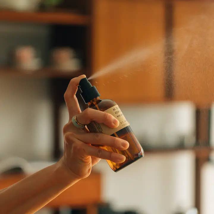 P.F. Candle Co. - Wholesale Room & linen spray - Golden Coast - 7.75 fl oz Room & Linen Spray3