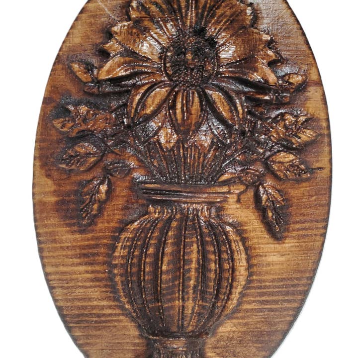 Arrangement Décor Mural Fleur Sculptée à la Main pour la vente par Skeeter's Row