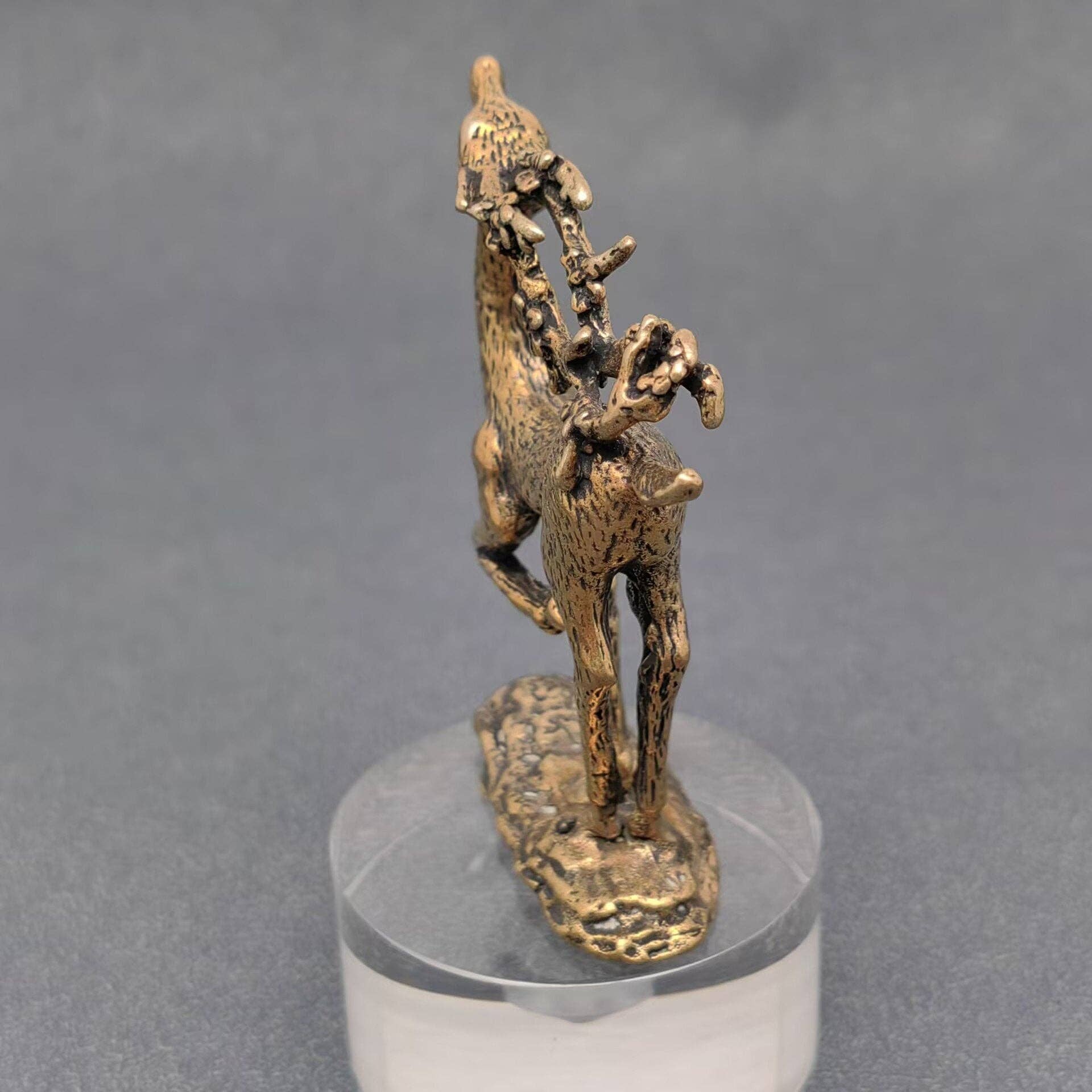 Mio Queena - Wholesale Decorative Figurine - Brass Deer Desktop Ornaments Decoration3