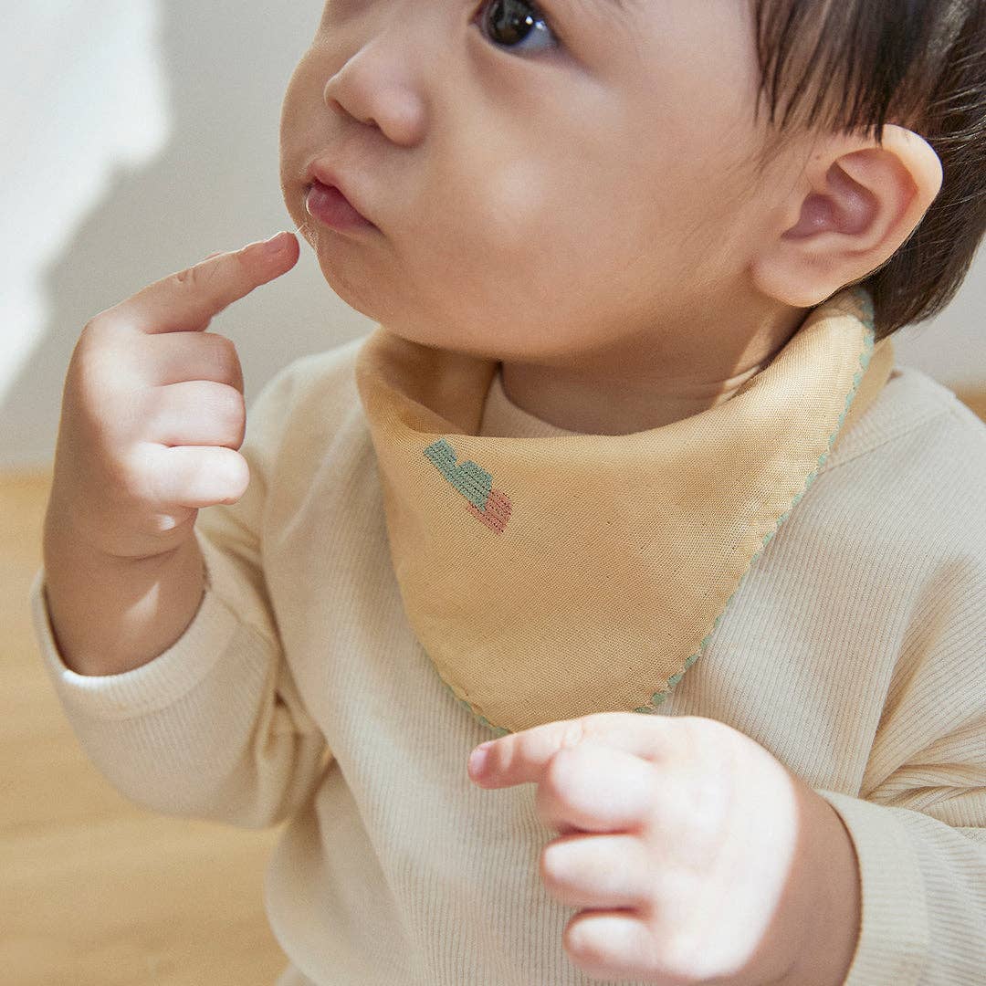 onzenna (Grosmimi and Cha&Mom) - Wholesale Bandana Bib - BambooBebe Signature High Density Hankie9