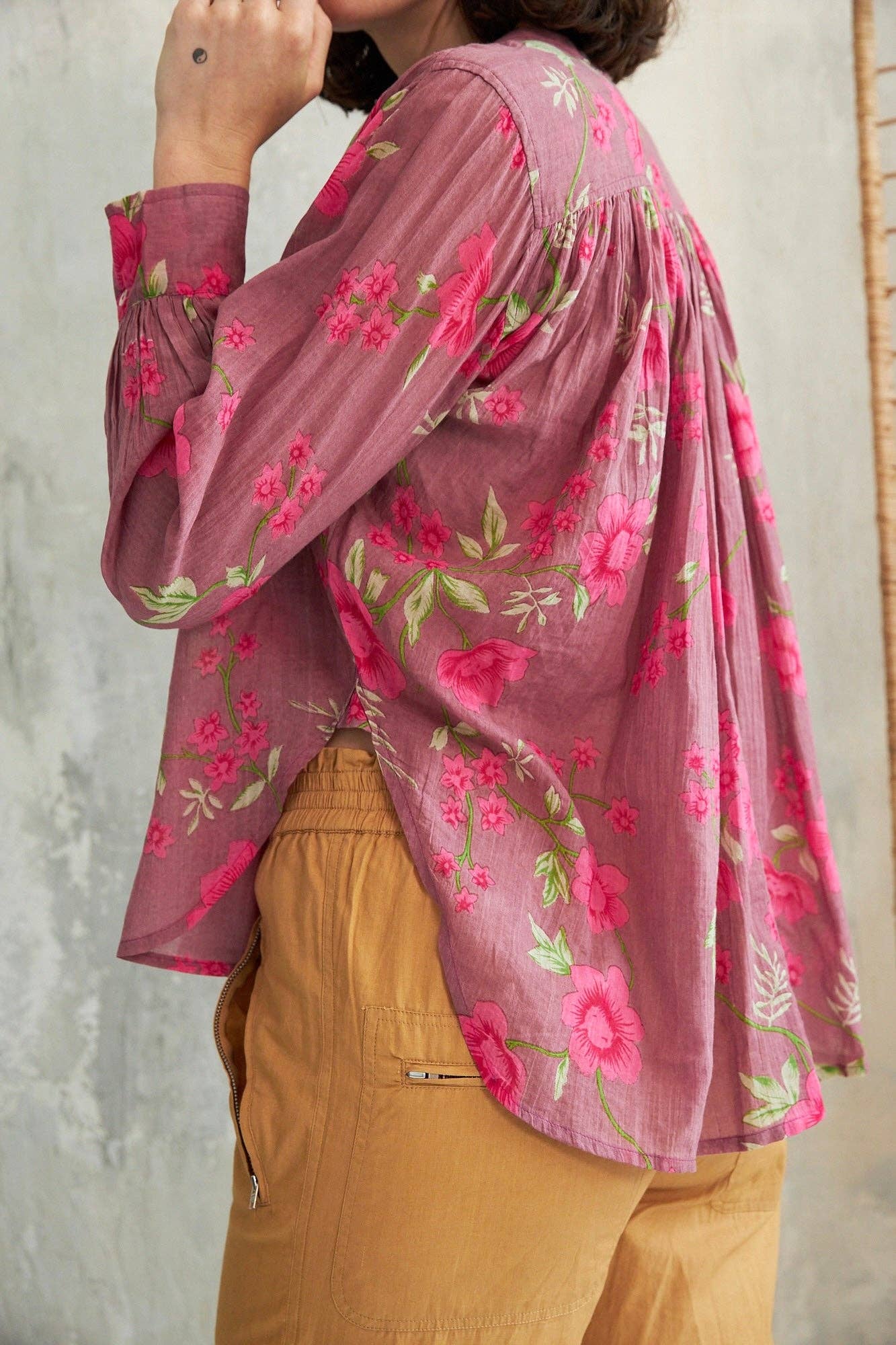 rose garden violine MEERA SHIRT for wholesale on Faire3