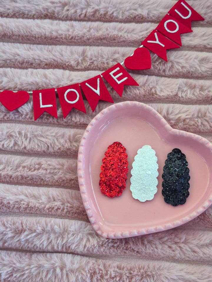 Lot de 3 pinces à pression ovales festonnées de 2,5 pouces - Paillettes classiques de la Saint-Valentin pour la vente par Dainty Delights Creations
