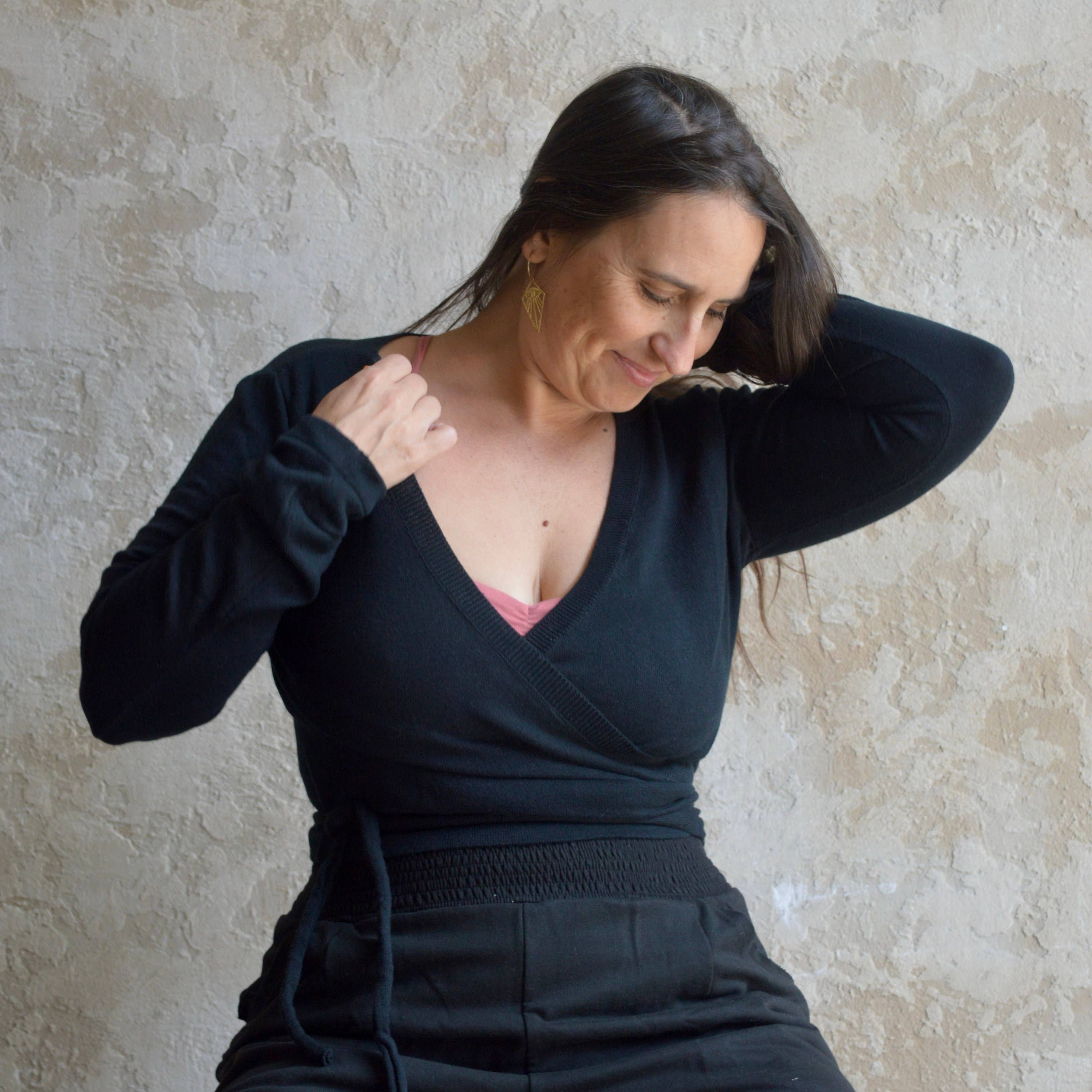 UNA PLUMA - Wholesale Knit Sweater - Women's - Colibrí Wrap Sweater - Organic Cotton Wrap1