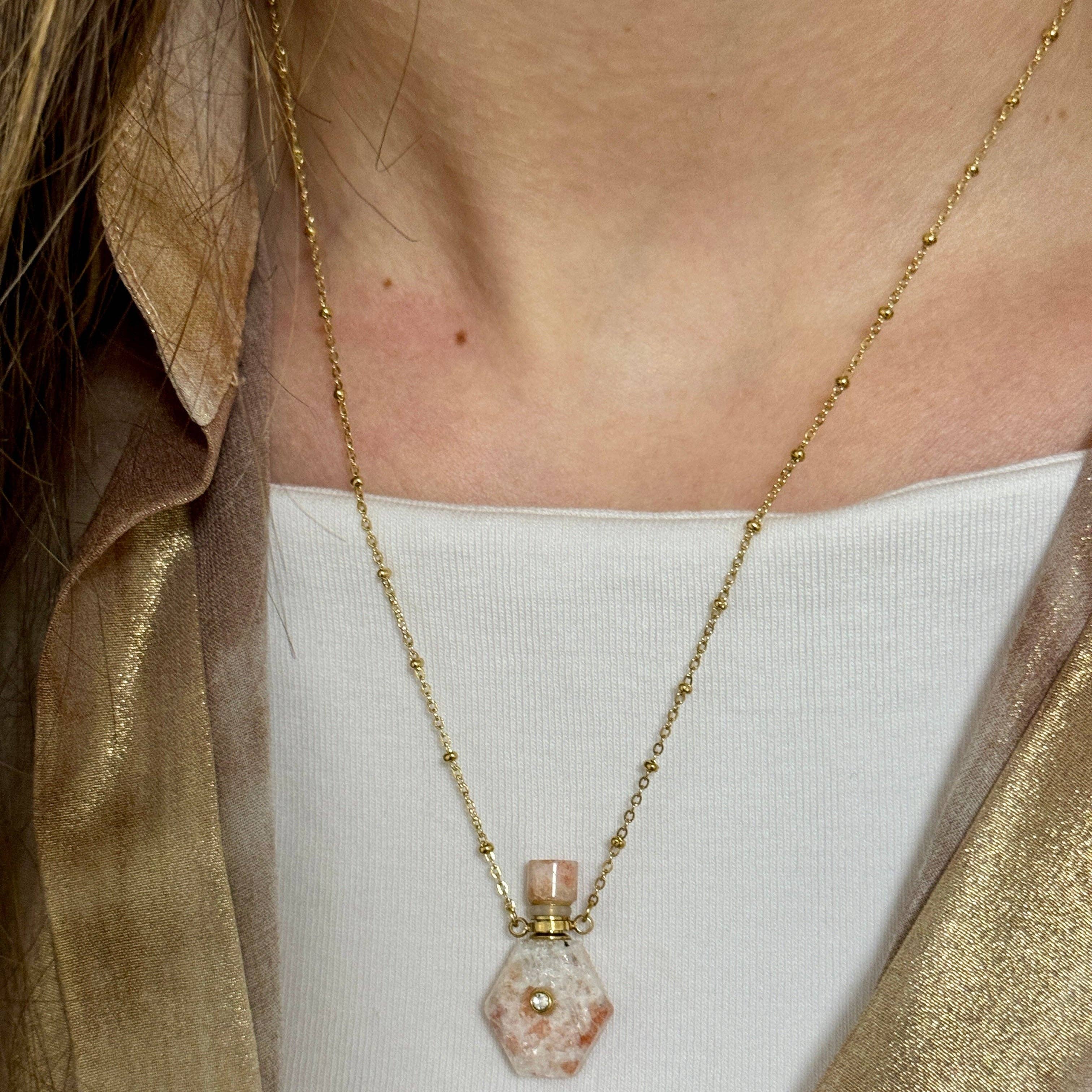 Poudre Bijoux - Wholesale Pendant/Charm Necklace - Katarina Necklace in Natural Stone14