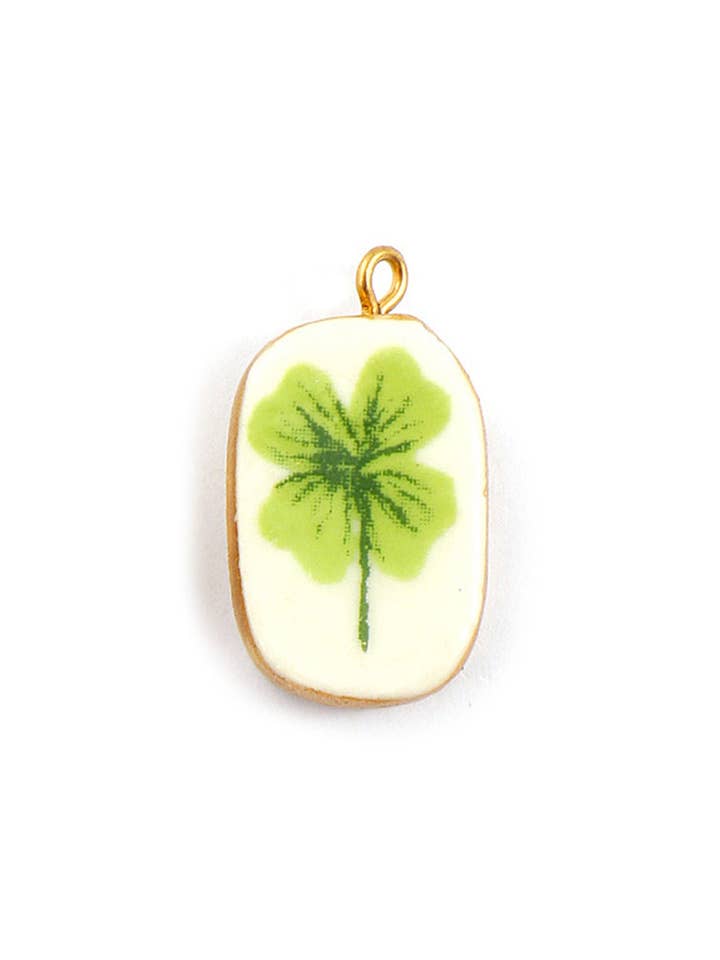 Oval Medalj Berlocker Vit Grön Klöver för wholesale av SIKA BIJOUX