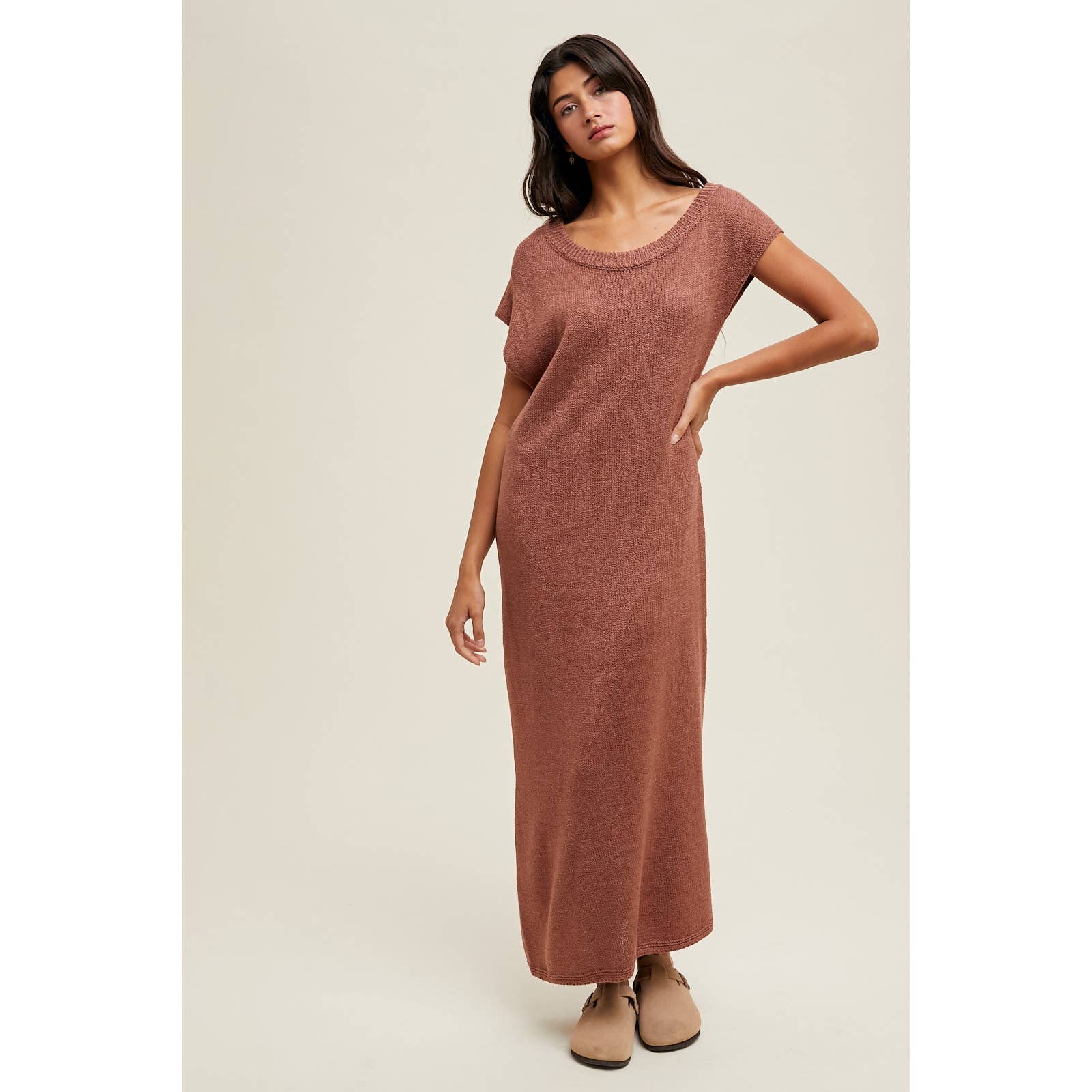 Wishlist Apparel - Wholesale Dress - Women's - SCOOP NECK KNIT SWEATER MIDI DRESS / WL25-115353