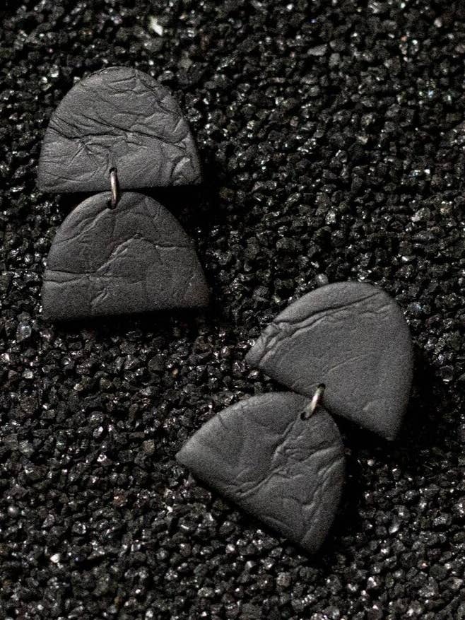 Prøve 01 — Dobbelt Halv for engroshandel hos Uh-Huh Design Studio