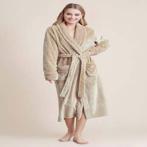 Purchase Wholesale plush robe. Free Returns & Net 60 Terms on Faire