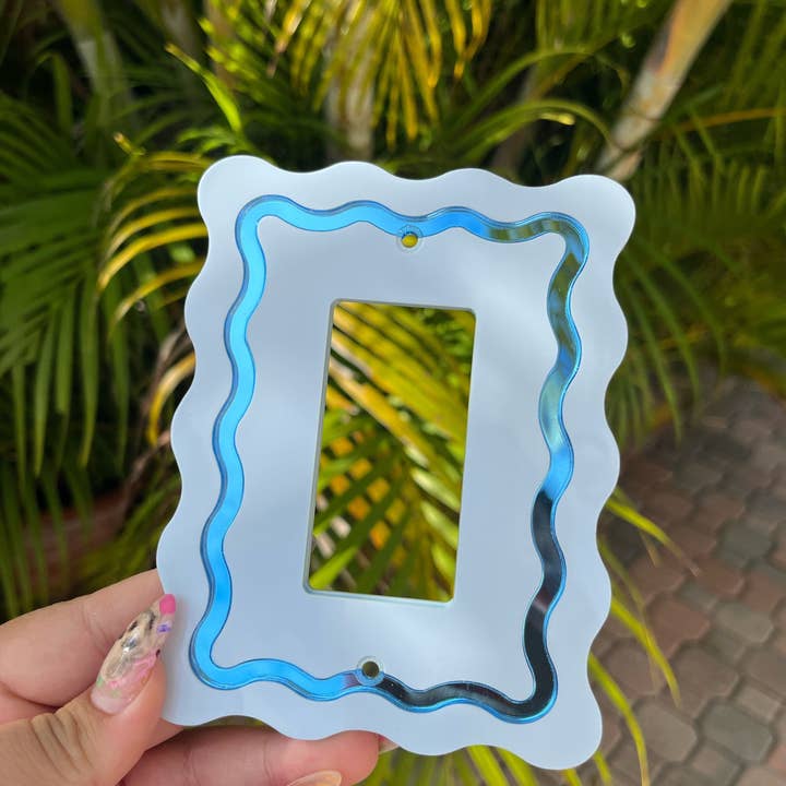 Studio Nena - Wholesale Light Switch Cover/Plate - Squiggle Mirrored Light Switch Cover