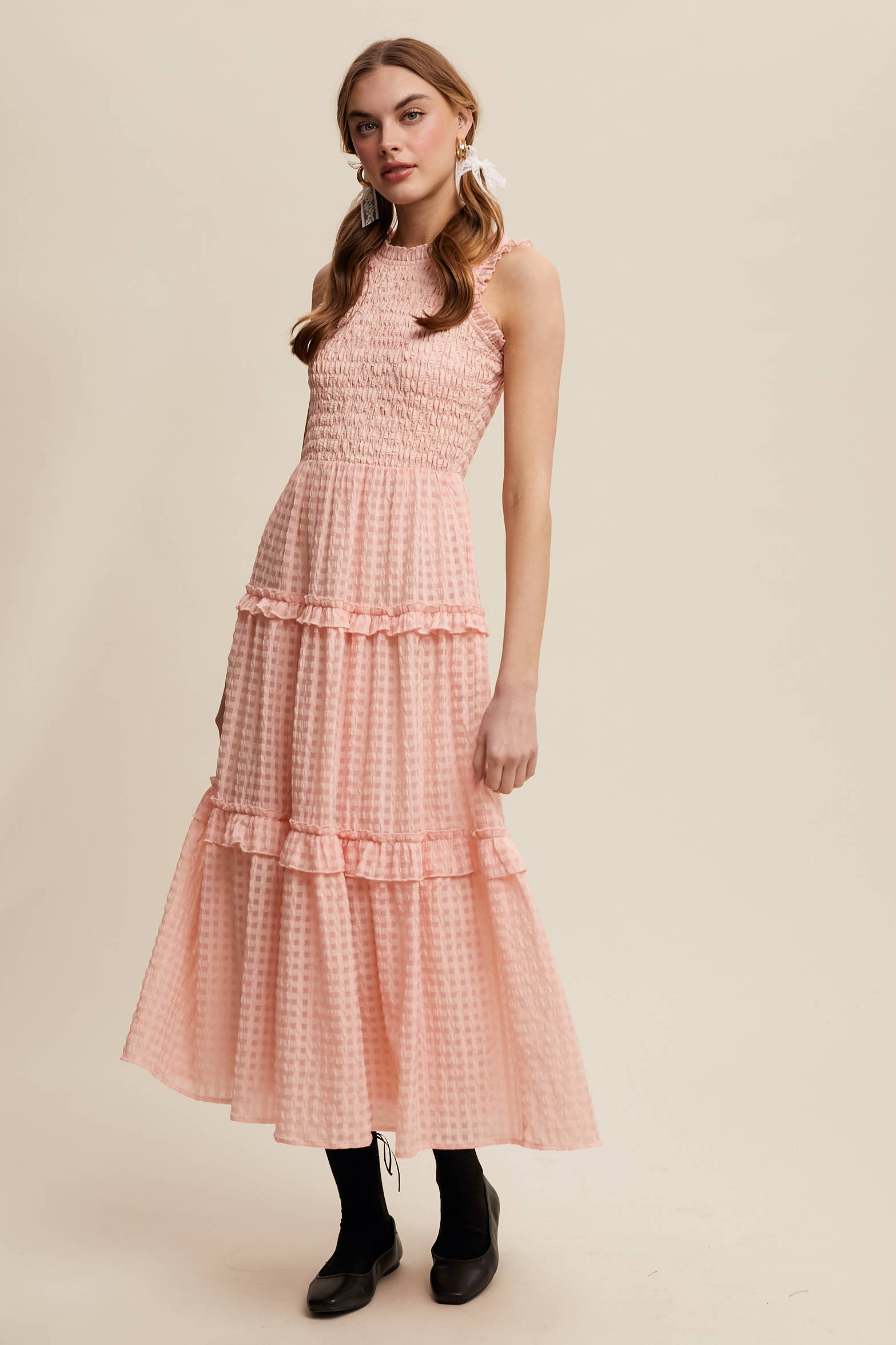 Listicle – wholesale Dress – Women's – Sleeveless Gingham Maxi Dress with Ruffle Details8