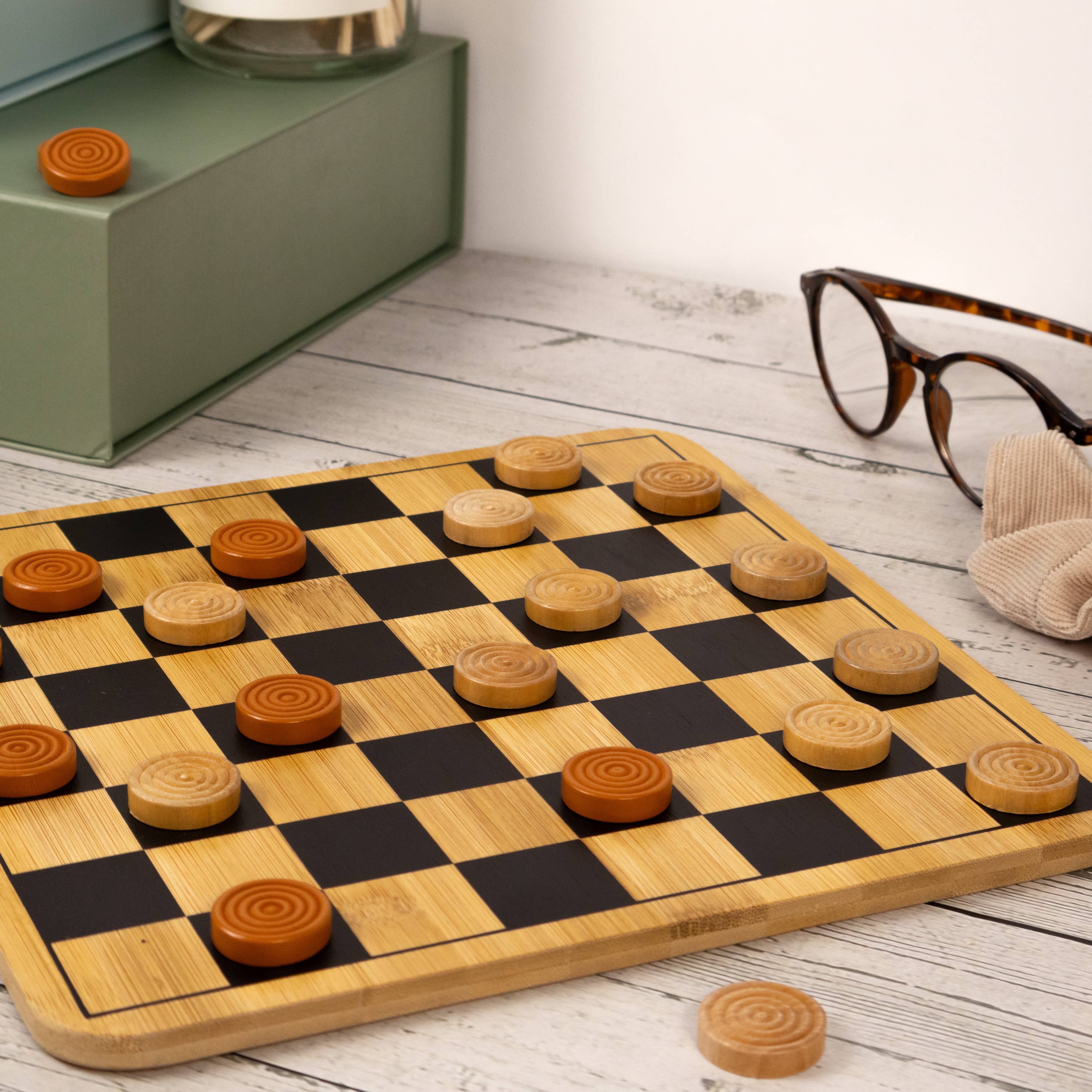 Robert Frederick Ltd – wholesale Brädspel – Bambu Chequers Set5