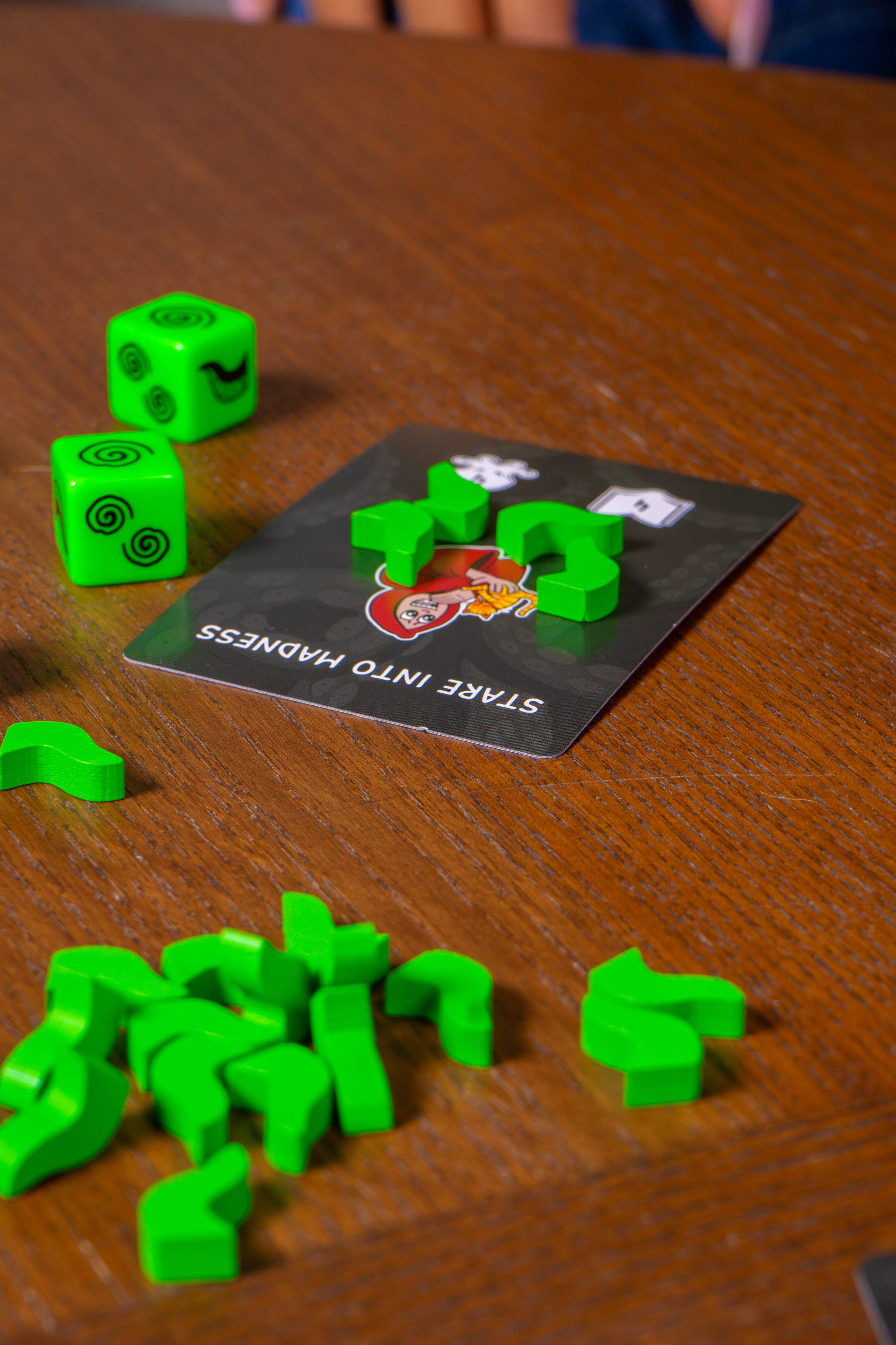 Left Justified Studio & Prolific Games - Wholesale Kaartspel - Cultists & Cthulhu 2nd Ed. — Hilarisch Lovecraft-kaartspel6