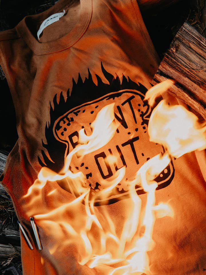 Pyknic – Engroshandel T-shirt med print - Dame – Brændt ud Muscle Tee