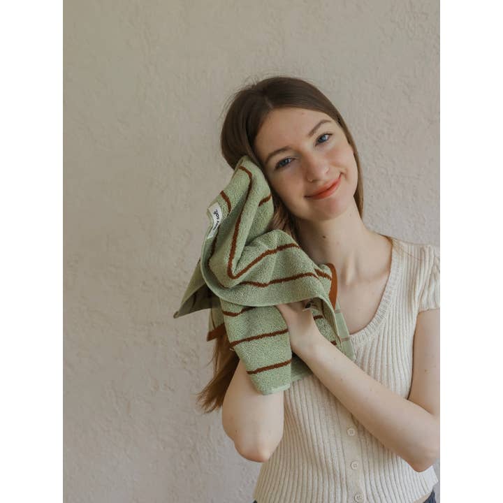 INSPECIAL HOME - Wholesale Bath Towel - 100% Cotton Retro Earthy-tone Pinstripe Soft Plush Towel 20