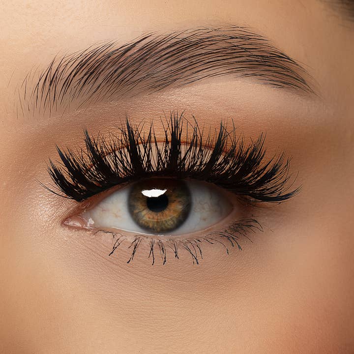 The Makeup Shack - Wholesale False/Fake Eyelashes - Sienna1