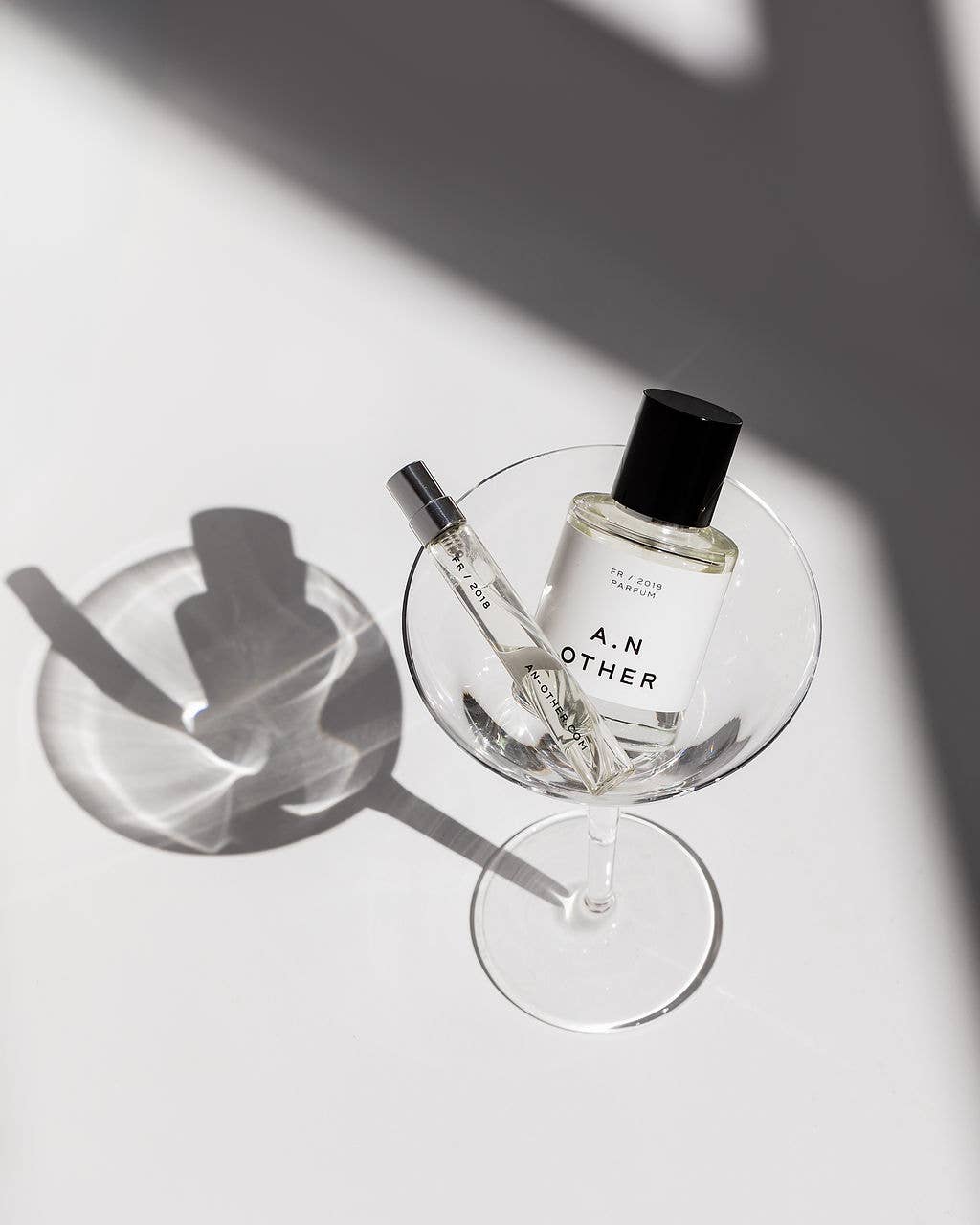 A. N. OTHER - Venta al por mayor Perfumes/agua de colonia - Perfume Ginger Tonic, tamaño de viaje FR/2018 (7,5 ml)2