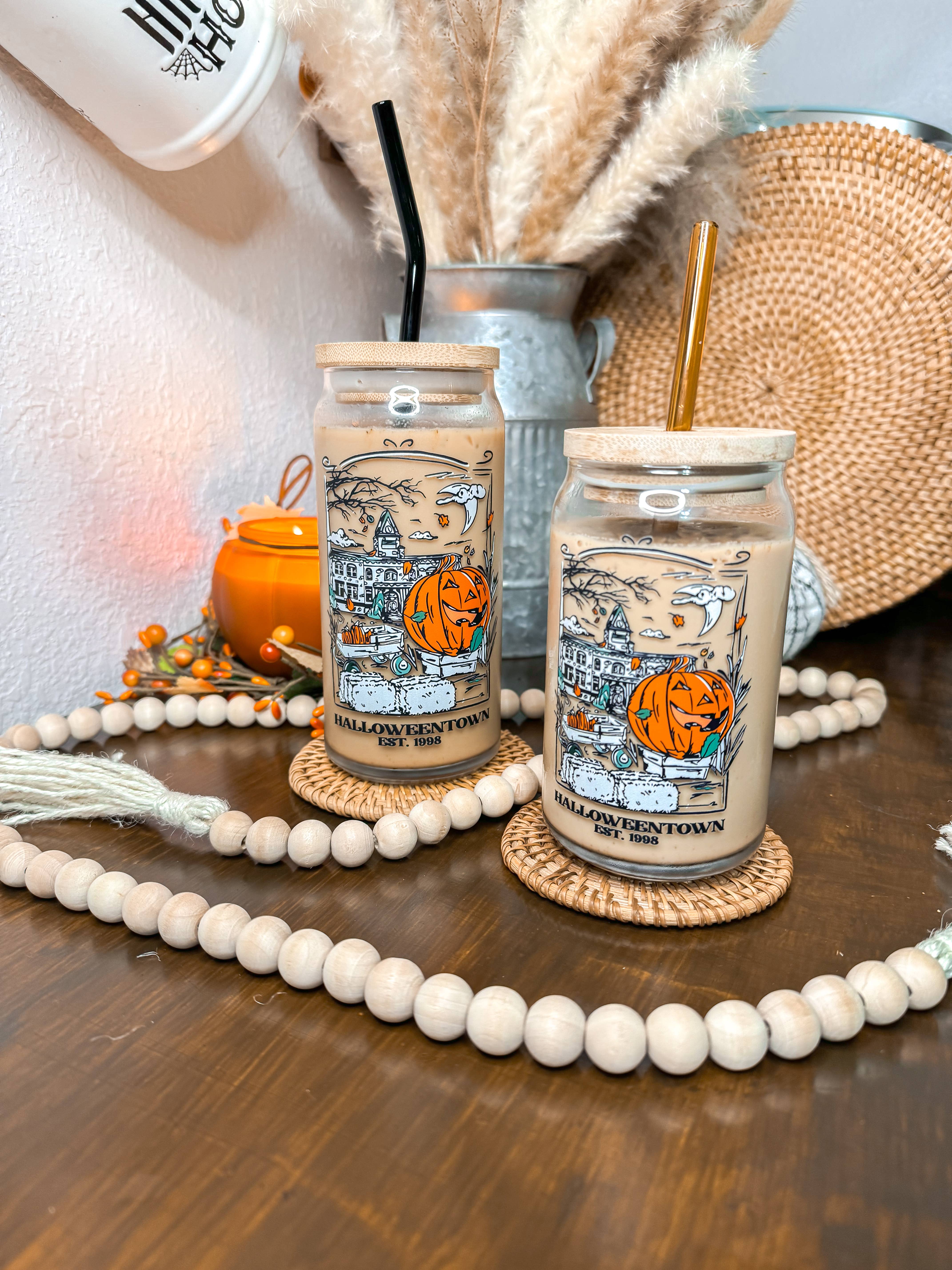 Curly Tailed Designs - Wholesale Drinking Glass/Cup - Halloween Town 16oz & 20oz Halloween Glass Cup1