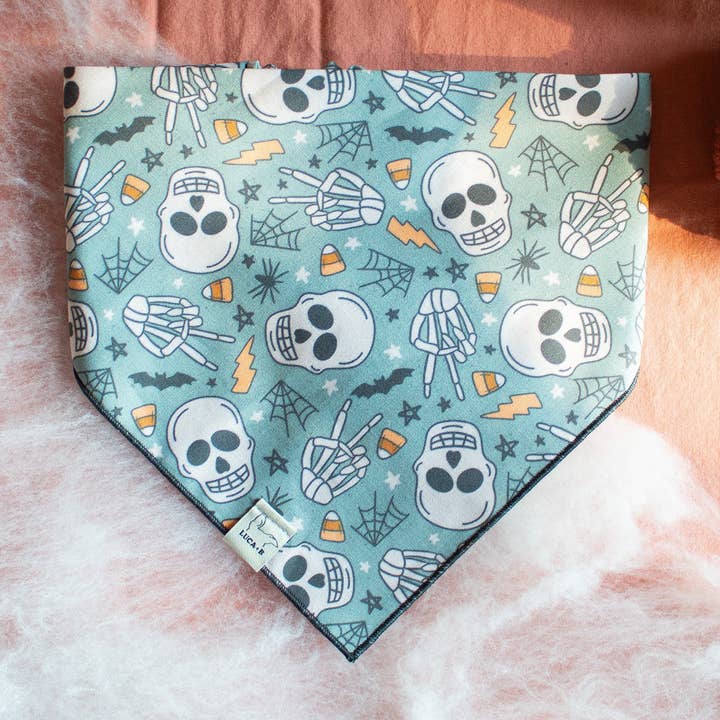 Scary Skulls Halstuch für den Großhandel von Luca and B