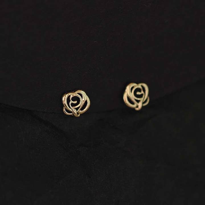 GenYLuxe – wholesale Solitärörhängen – 9ct Massivt Guld "Romantic Rose" Stiftörhängen