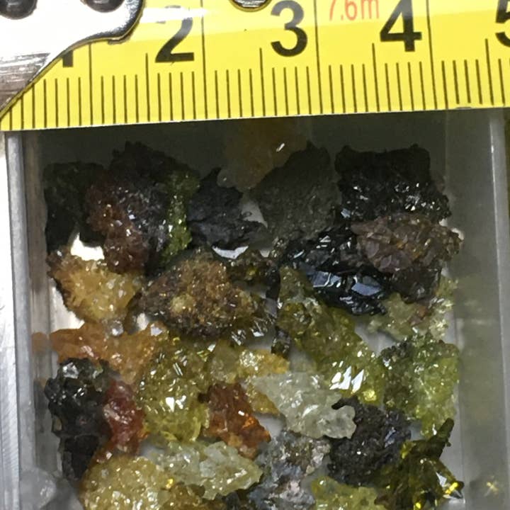 Wildheart Crystals - Vendita all'ingrosso Pietra/cristallo spirituale - Gruppo di Zincite2