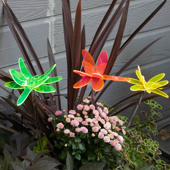 The Colored Petal - Wholesale Garden/Lawn Stake - Dragonfly garden stake - Garden ornament