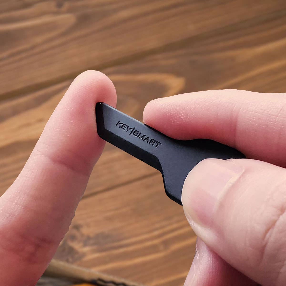 KeySmart / STATIK - Wholesale Keychain - Unisex - SafeBlade Finger-Friendly Keychain Box Cutter; Black2