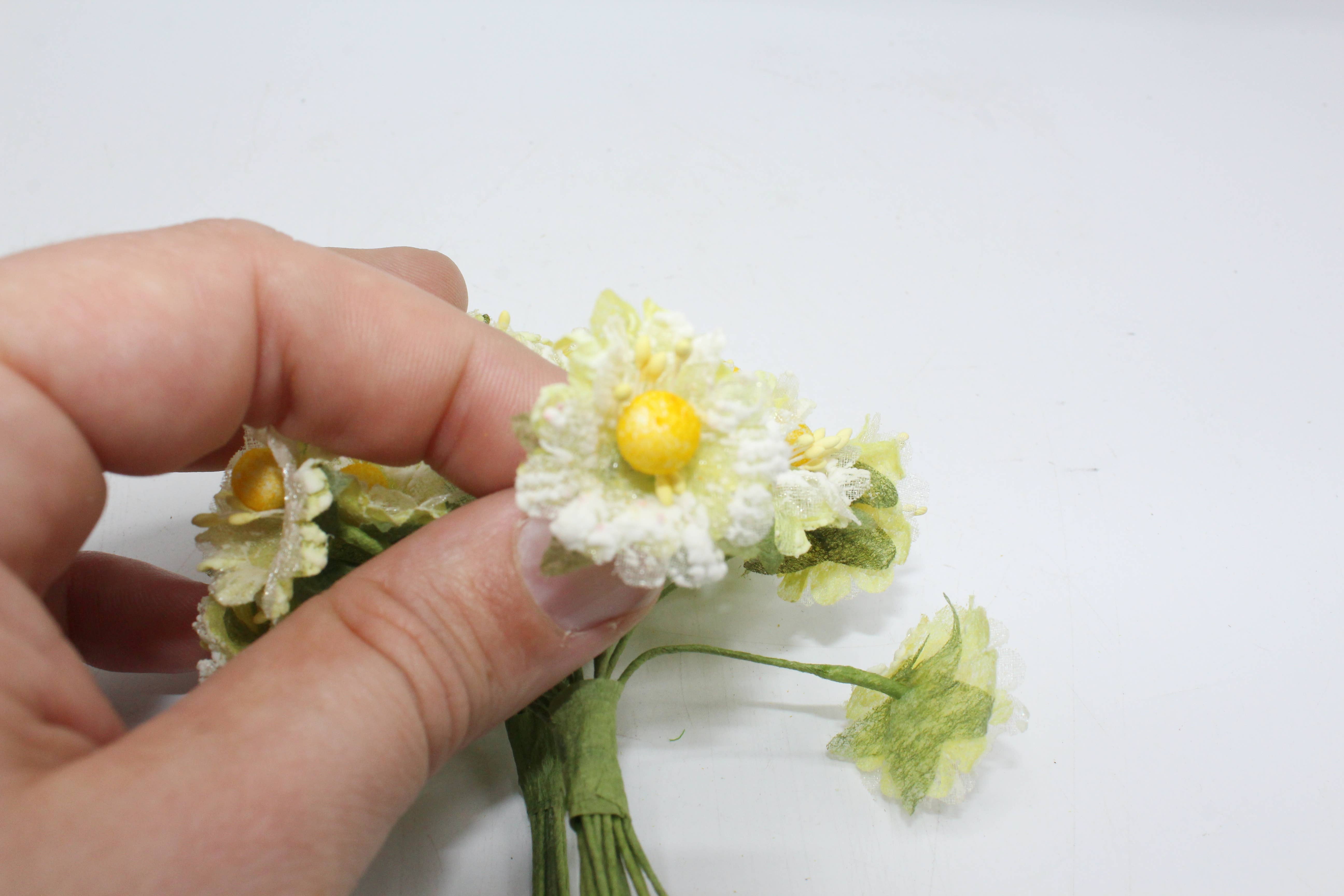 Fioretto Renato S.r.l. - Wholesale Party Favor - Bag of 144 Margherite Wedding Favor cm.21