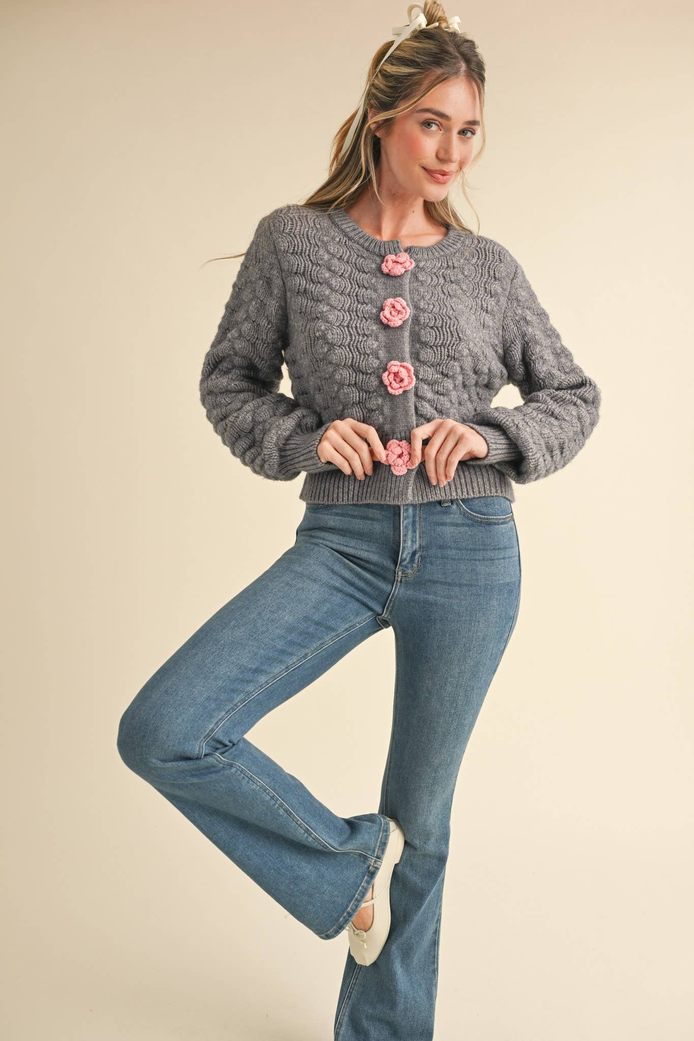 &MERCI - Wholesale Cardigan - Women's - TEXTURED SWEATER CARDIGAN WITH KNIT ROSETTE DETAIL MSW1073525