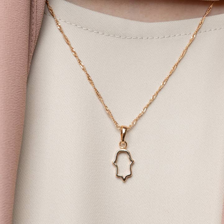 Minimalist Hand of Fatima Necklace for wholesale by Harma