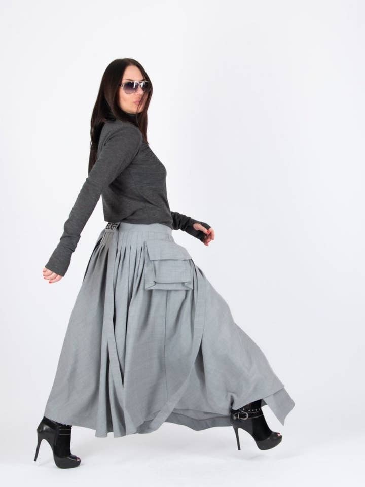 Jupe longue asymétrique ZEFIRA pour la vente par EUG fashion