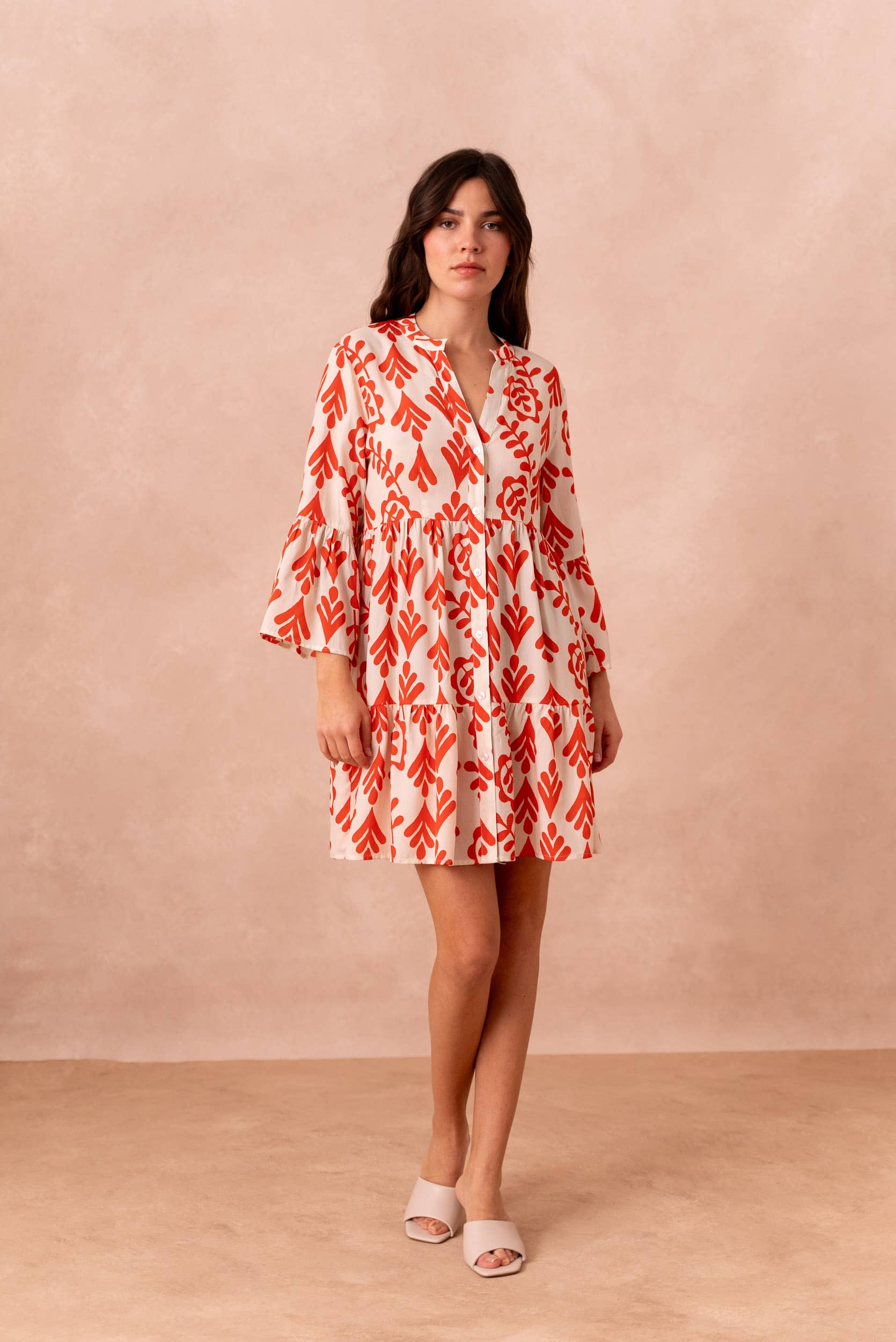 Attentif Paris - Wholesale Dress - Women's - V-neck printed short dress with long sleeves0