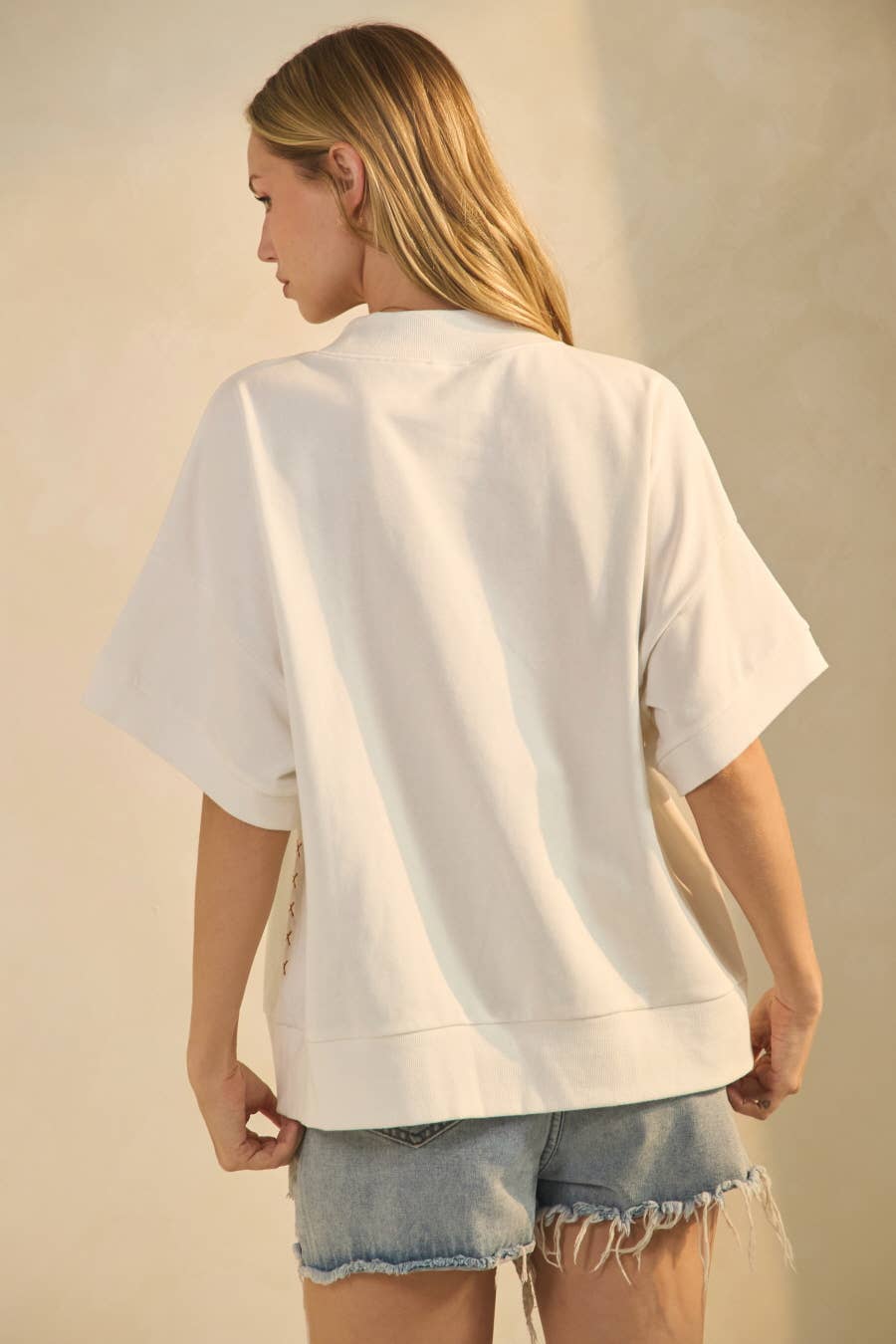 Bianco Felpa a maniche corte squadrata in vendita all'ingrosso su Faire4