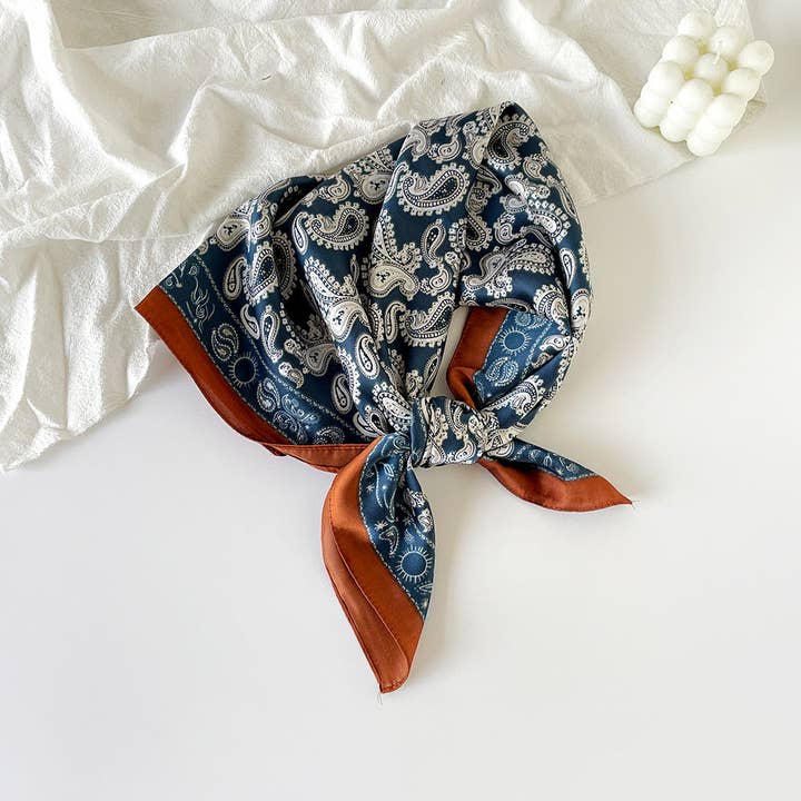 Dipped Shop - Wholesale Scarf - Women's - Vintage Paisley Pattern Square Satin Scarf DP25E605