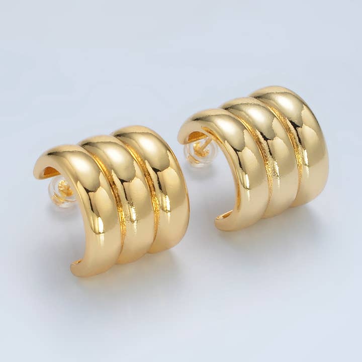 Créoles à triple bande en forme de C remplies d'or 24 carats | Q-363 pour la vente par Aim Eternal