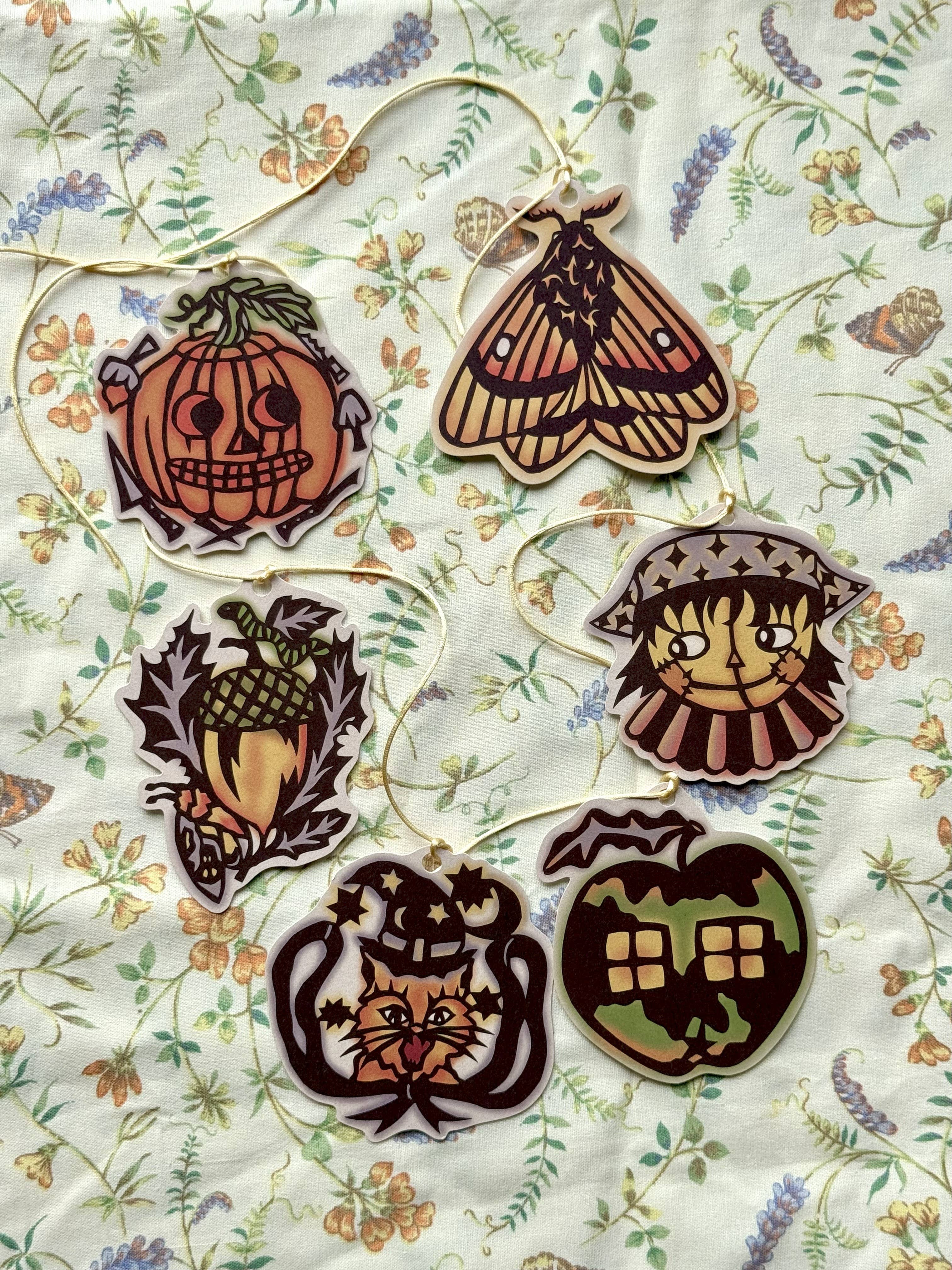 Tulips and Heather – wholesale Bunting/garland – Illustrated Paper Garland Autumn Halloween0