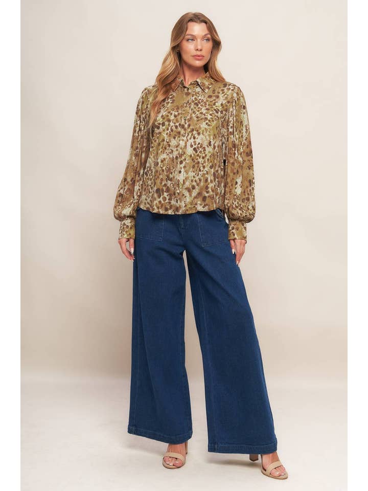 TAUPE BROWN A printed woven top - IT13798 for wholesale on Faire4