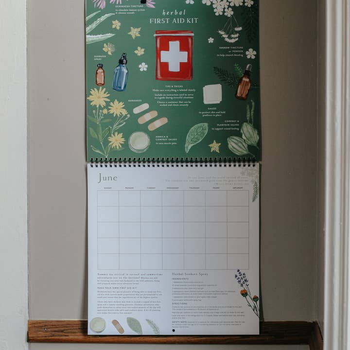 Herbal Academy - Vente Calendrier - CALENDRIER SANS DATE SUR 12 MOIS POUR LE BIEN-ÊTRE DES PLANTES4