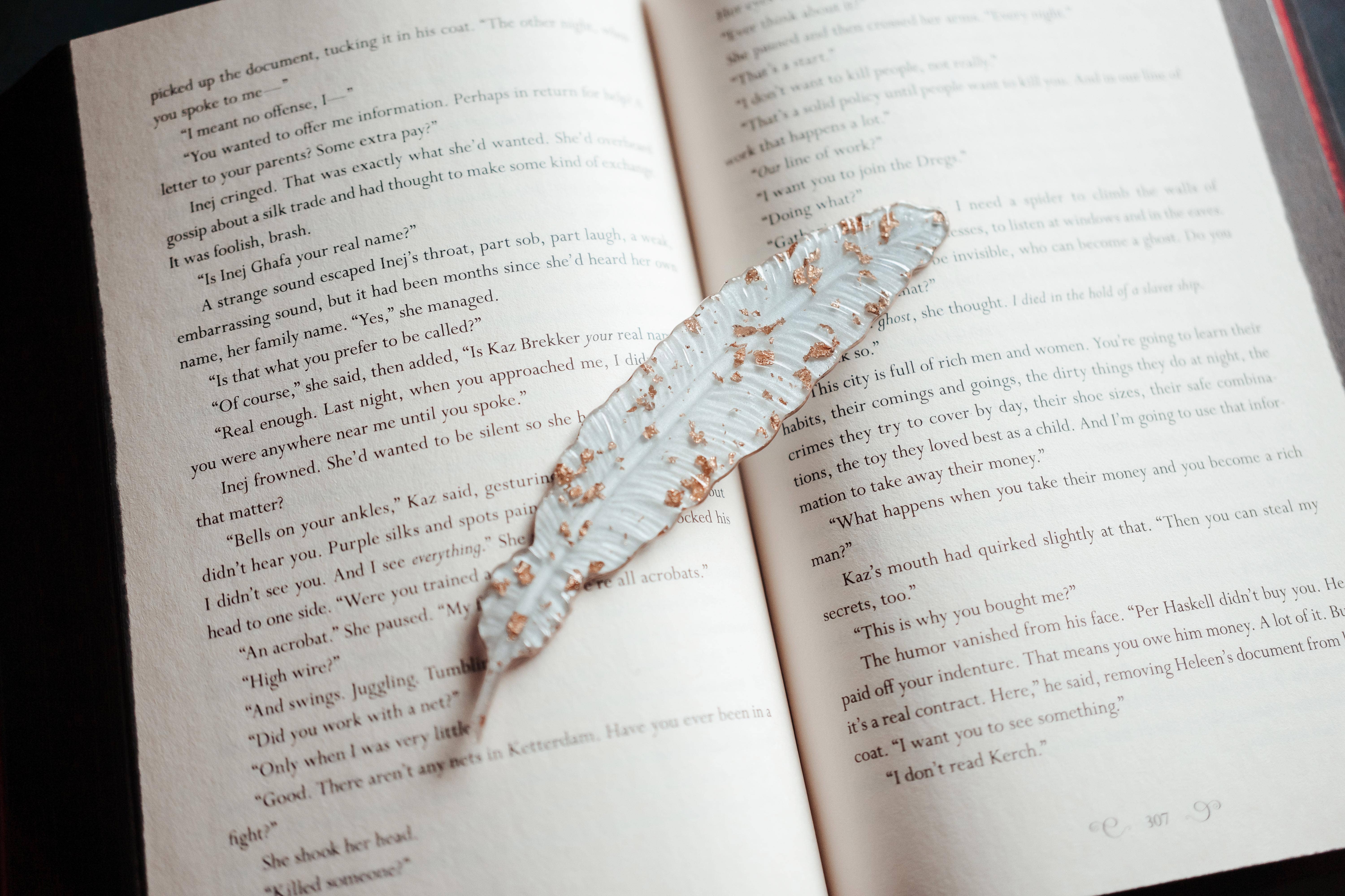 Dège Creative - Vente Marque-page - Marque-page plume en résine8