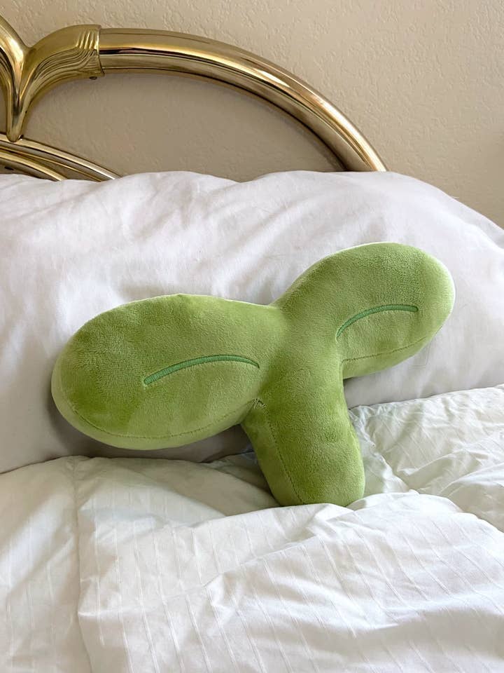 Peluche Sprout pour la vente par LoveLoomi