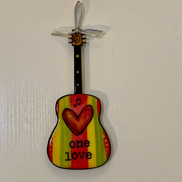 Clever Clogs Art - Vente Objets de décoration - One Love, Bob Marley, ornement de guitare5