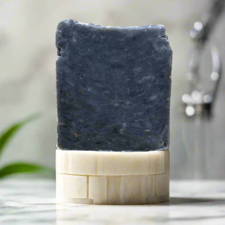 King in the North for wholesale by Waves Daydreams & Lather
